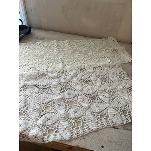 Set of six crocheted doilies and lace